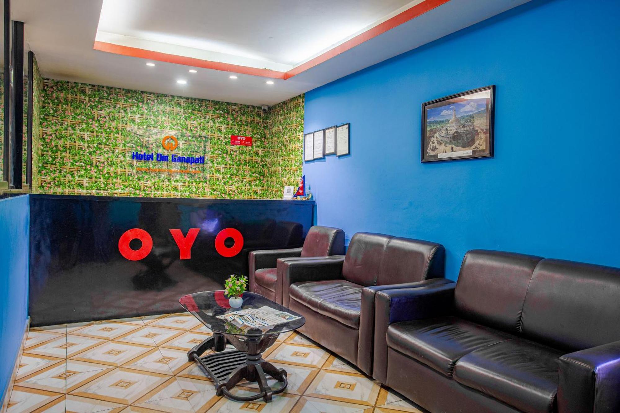 Oyo 808 Hotel Om Ganapati Pvt Ltd Catmandu Exterior foto